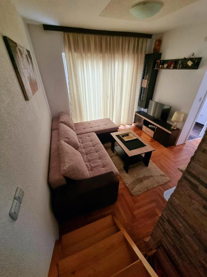 Appartamento Kraljevi cardaci apartman Car 11 Kopaonik Esterno foto